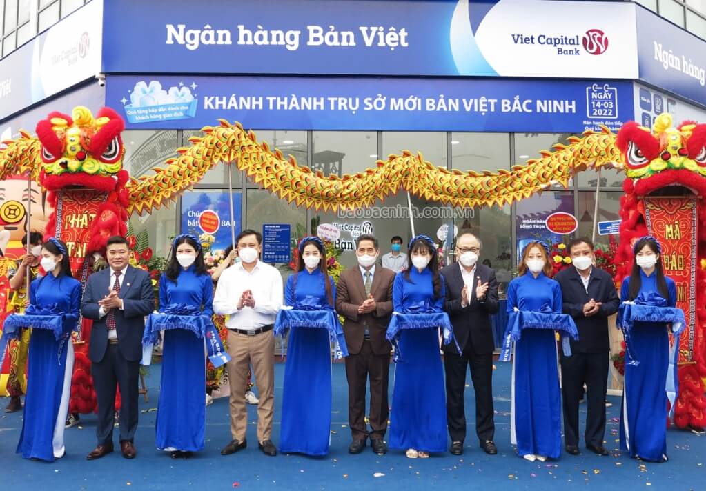 lọ hoa thủy tinh in logo 